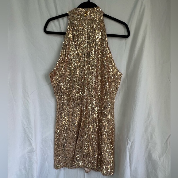 Area Stars Sequin Halter Top in Gold, Size XL - Picture 2 of 8